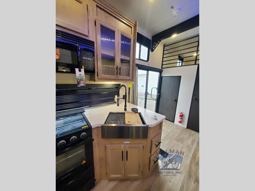 2027 Forest River Cherokee Timberwolf 39DC, Photos photo 30