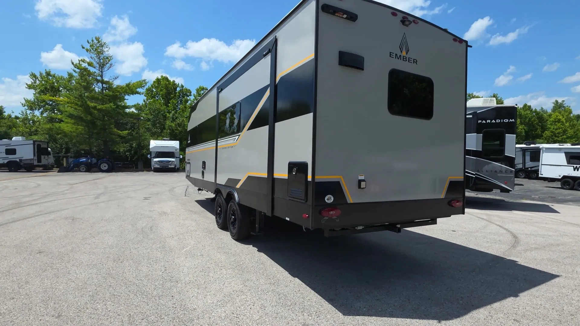 2027 Ember RV Touring Edition 2400RKL - Photo 3