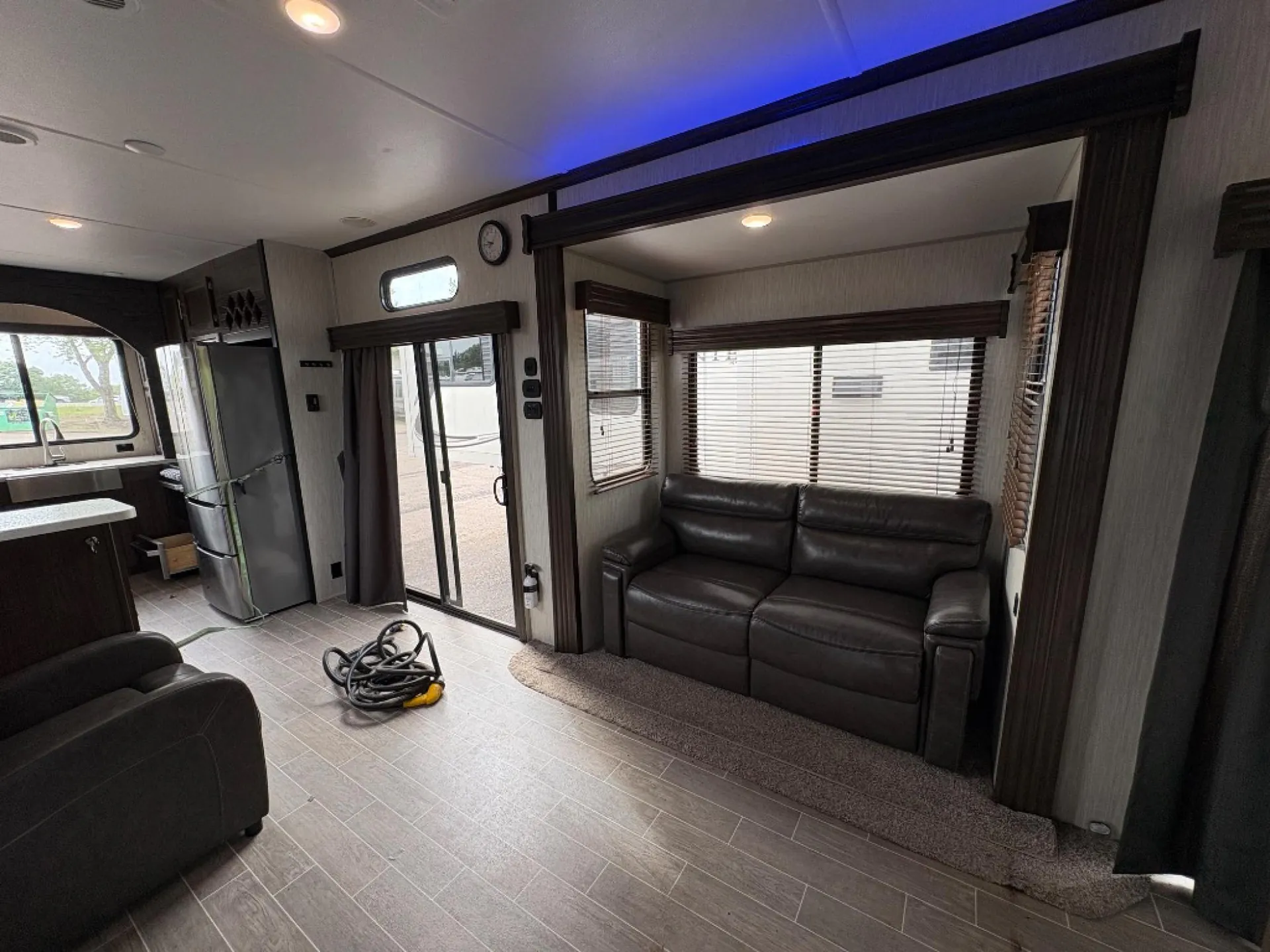2020 Forest River Cherokee 39CL — Photo 5