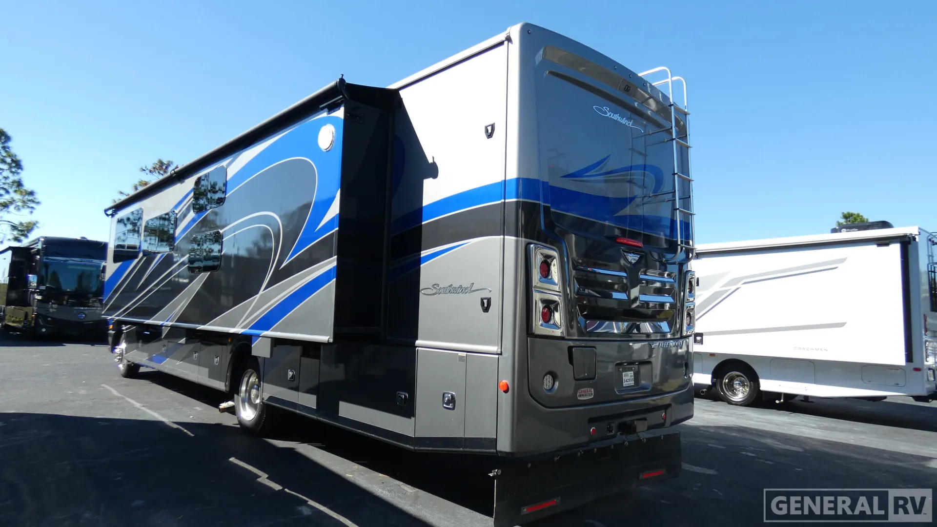 2022 Fleetwood Southwind 37F - Photo 4