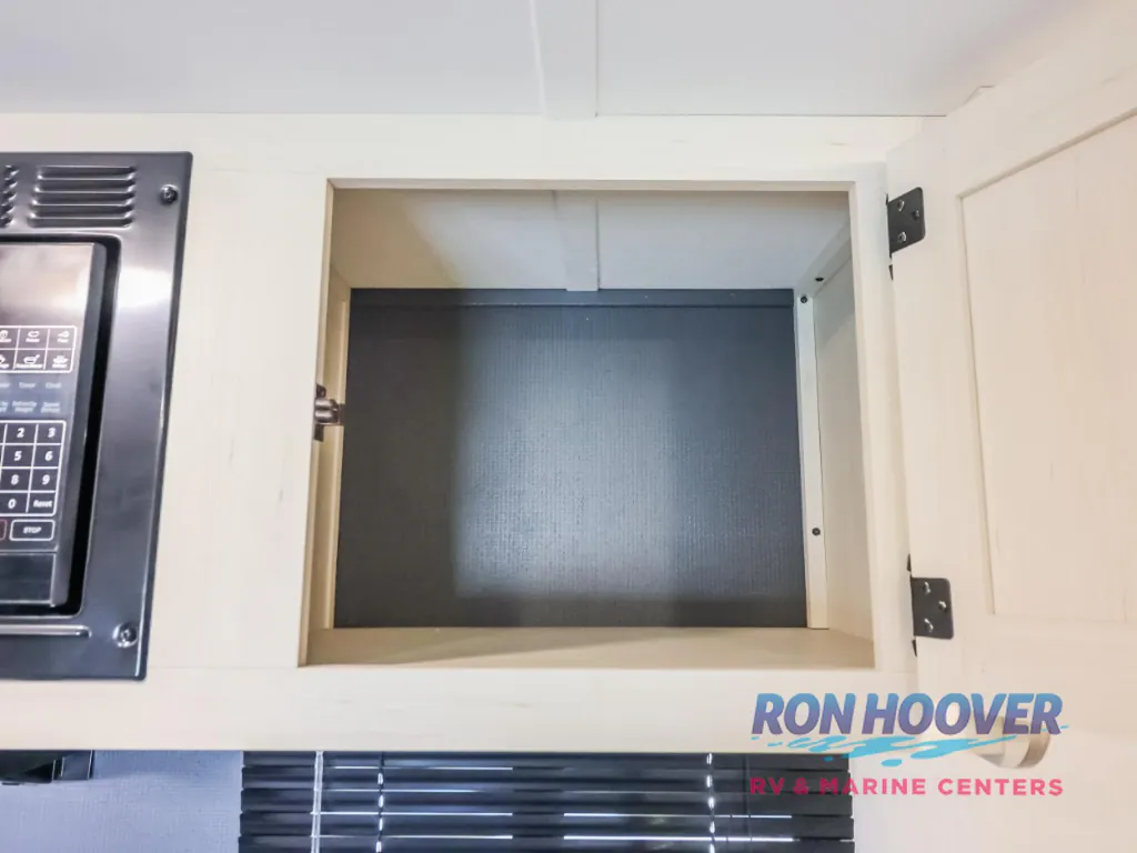 2027 Shasta Compact 17DB, Photos photo 28