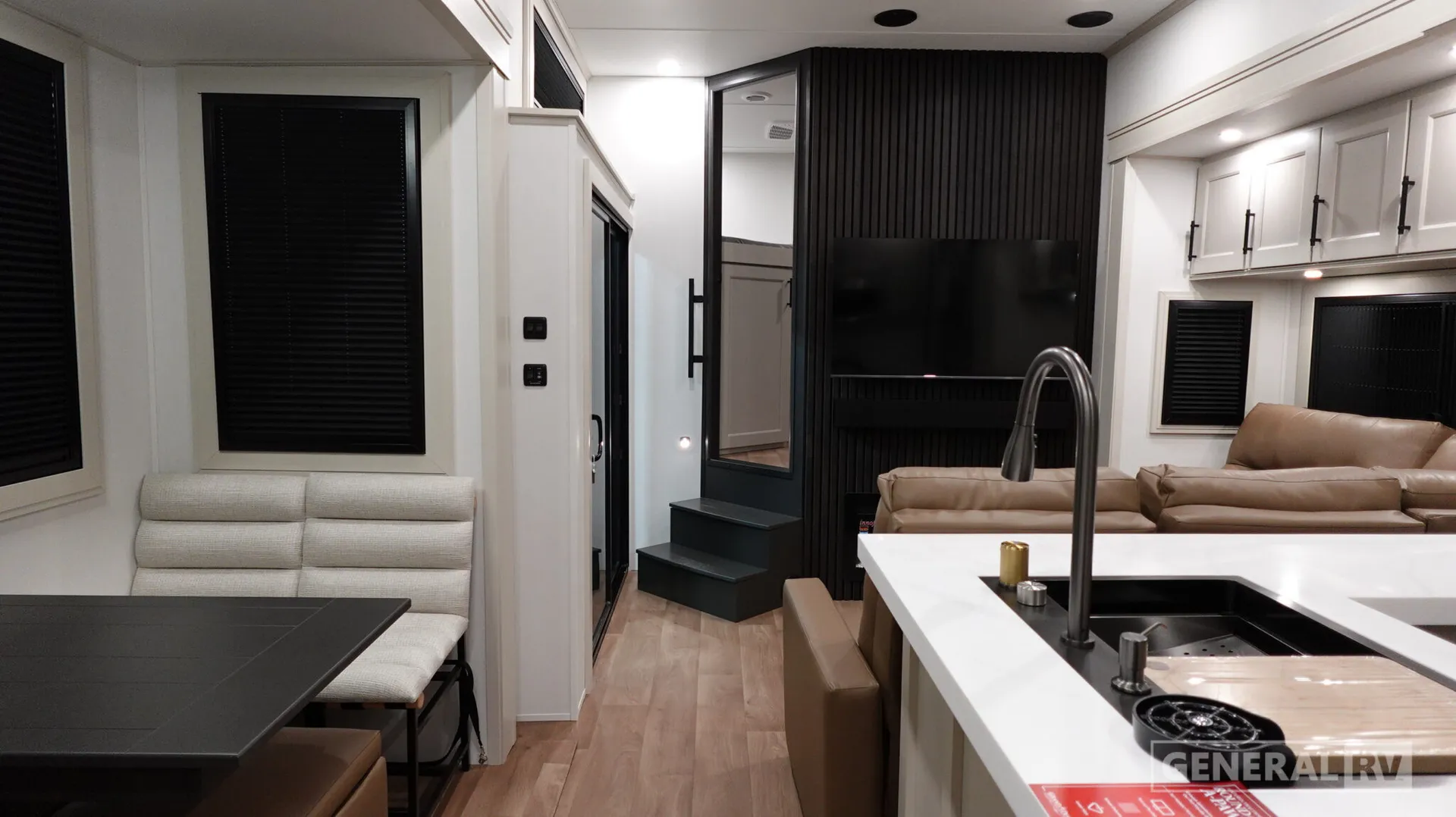 2026 Grand Design Solitude 414LJMJ - Photo 3