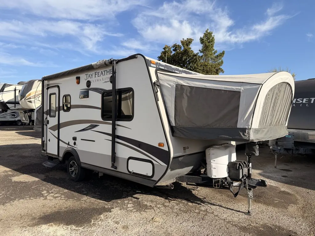 2011 Jayco Jay Feather X17Z - Photo 2