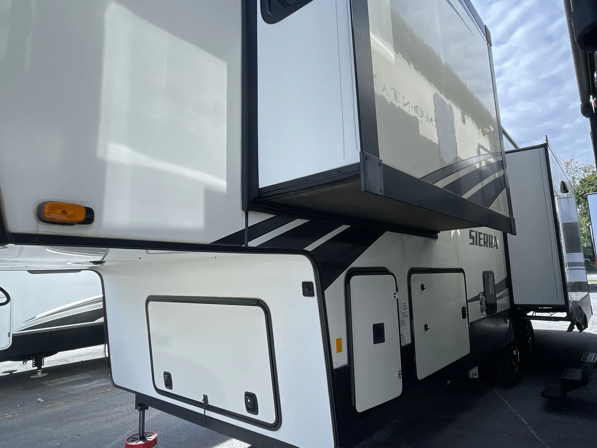 2020 Forest River Sierra 321RL — off campside