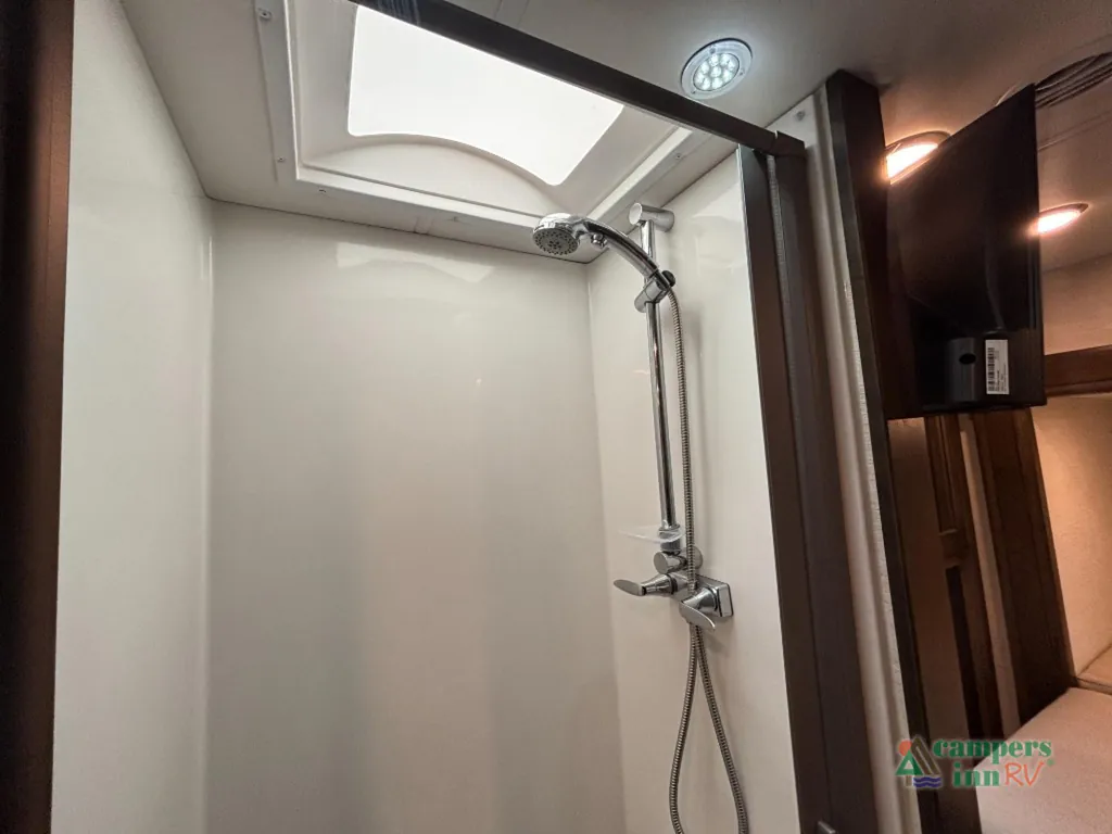 2021 Tiffin Wayfarer 25 SW, Photos photo 47