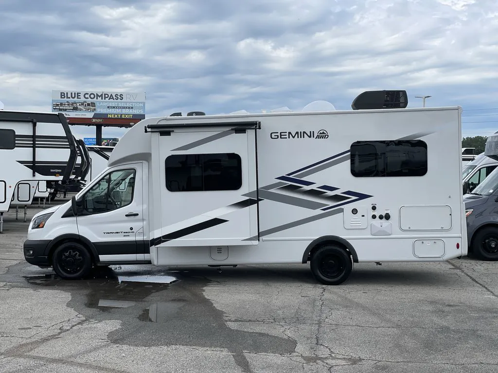 2026 Thor Motor Coach Gemini AWD 24KB - Photo 4