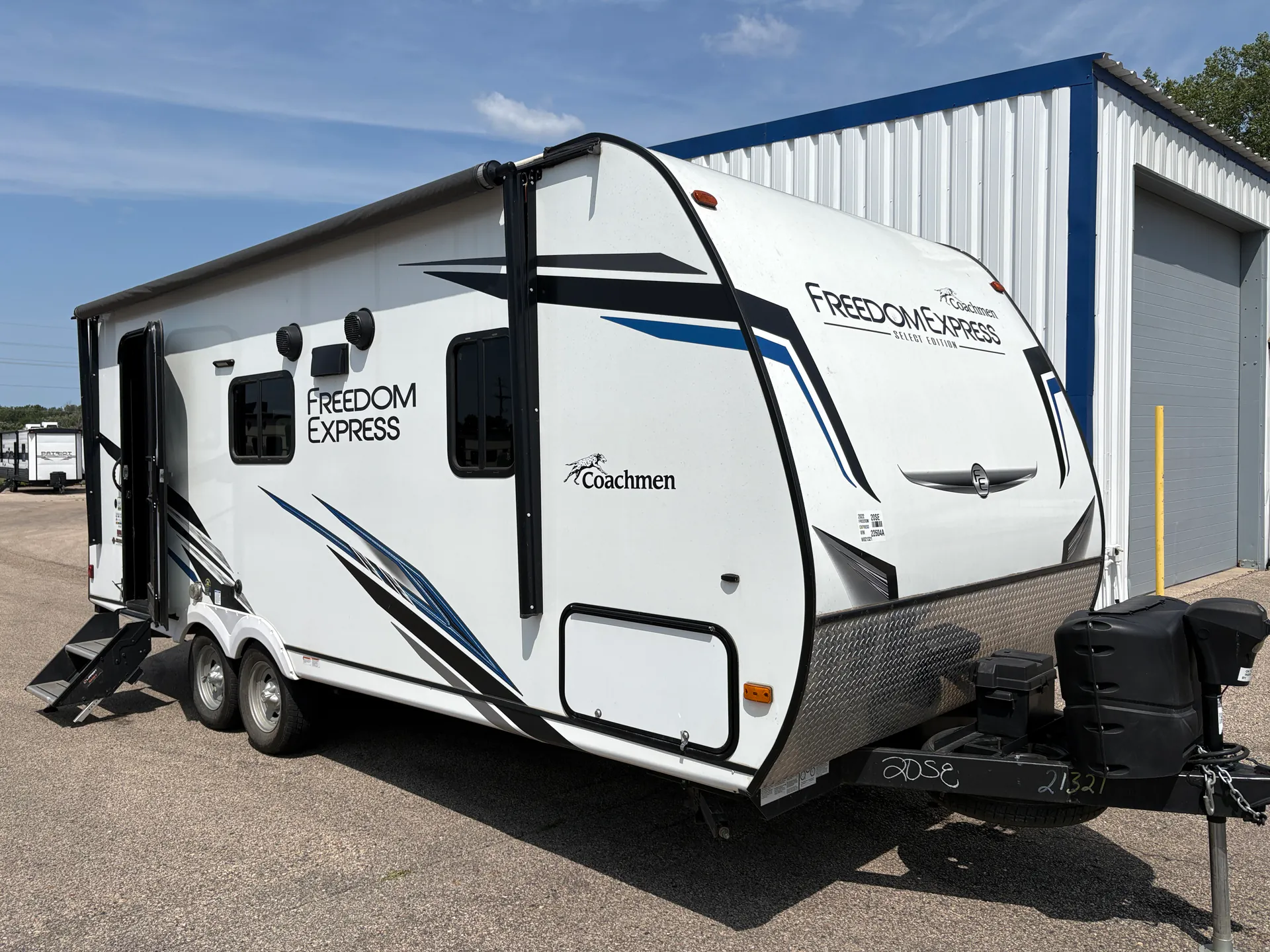 2022 Coachmen Freedom Express Select 20SE - Photo 2