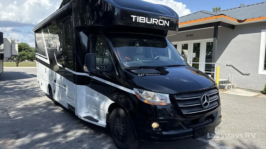 2026 Thor Motor Coach Tiburon 24FB - Photo 2