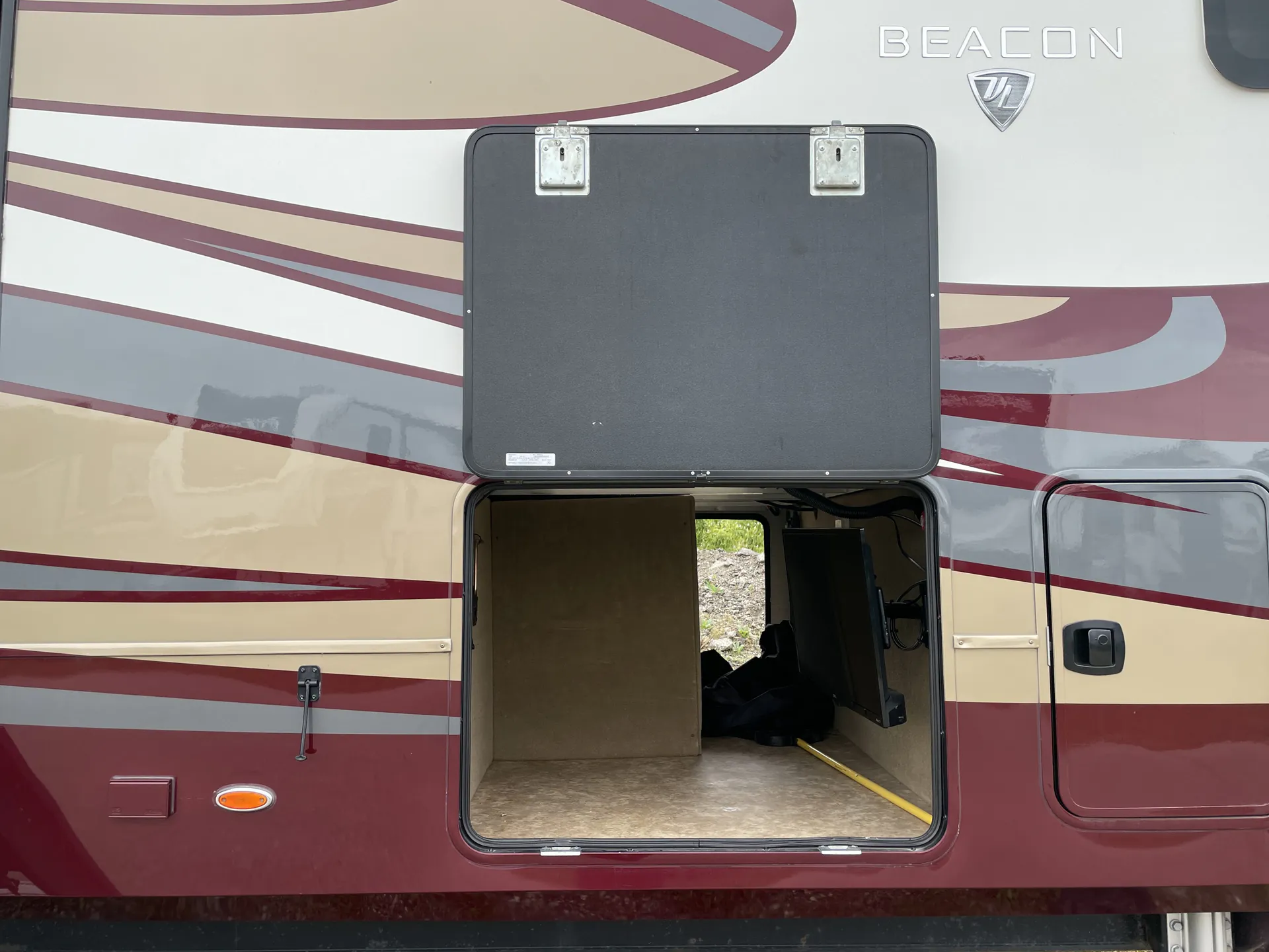 2020 Vanleigh Beacon 42RDB - Photo 3