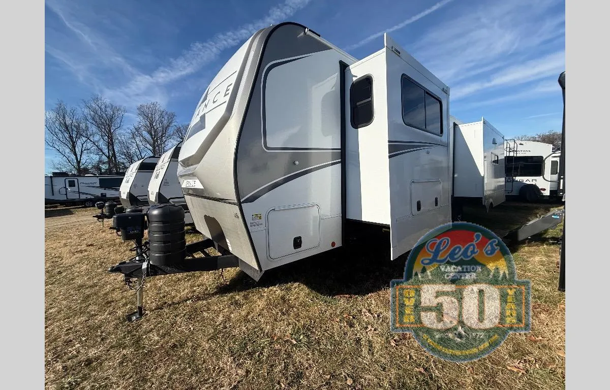 2026 Alliance RV Avenue 332RL - Photo 3