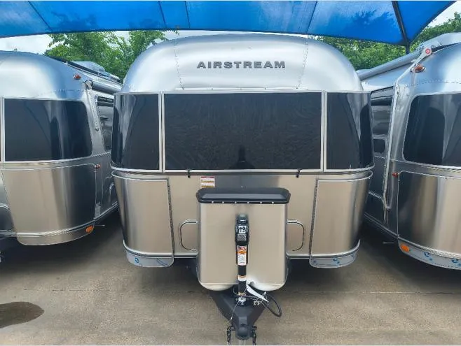 2026 Airstream Trade Wind 25FB - Photo 4