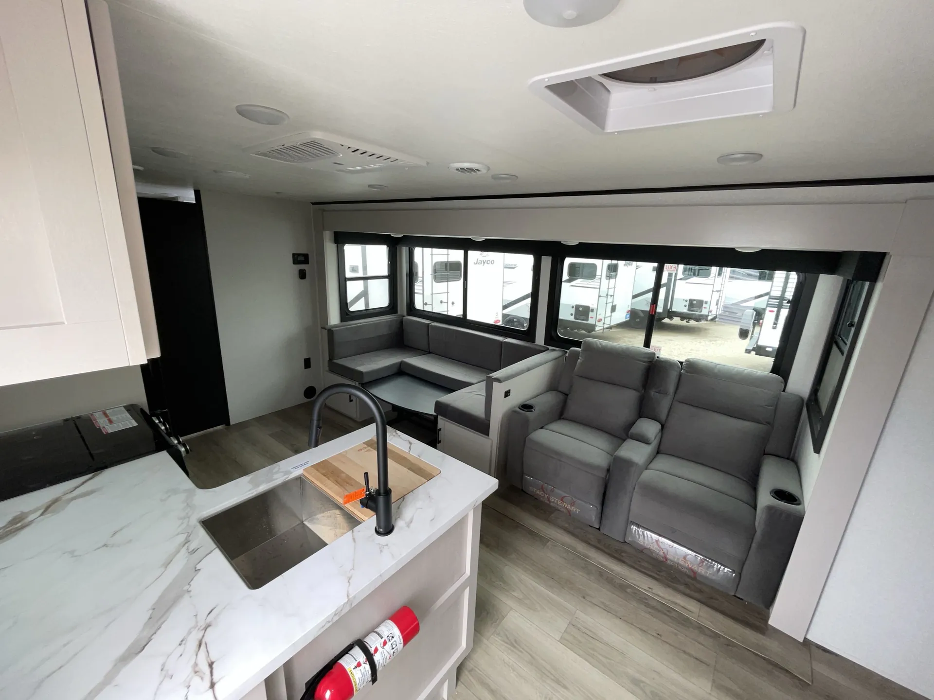 2026 Jayco Jay Feather 28RB — living area main
