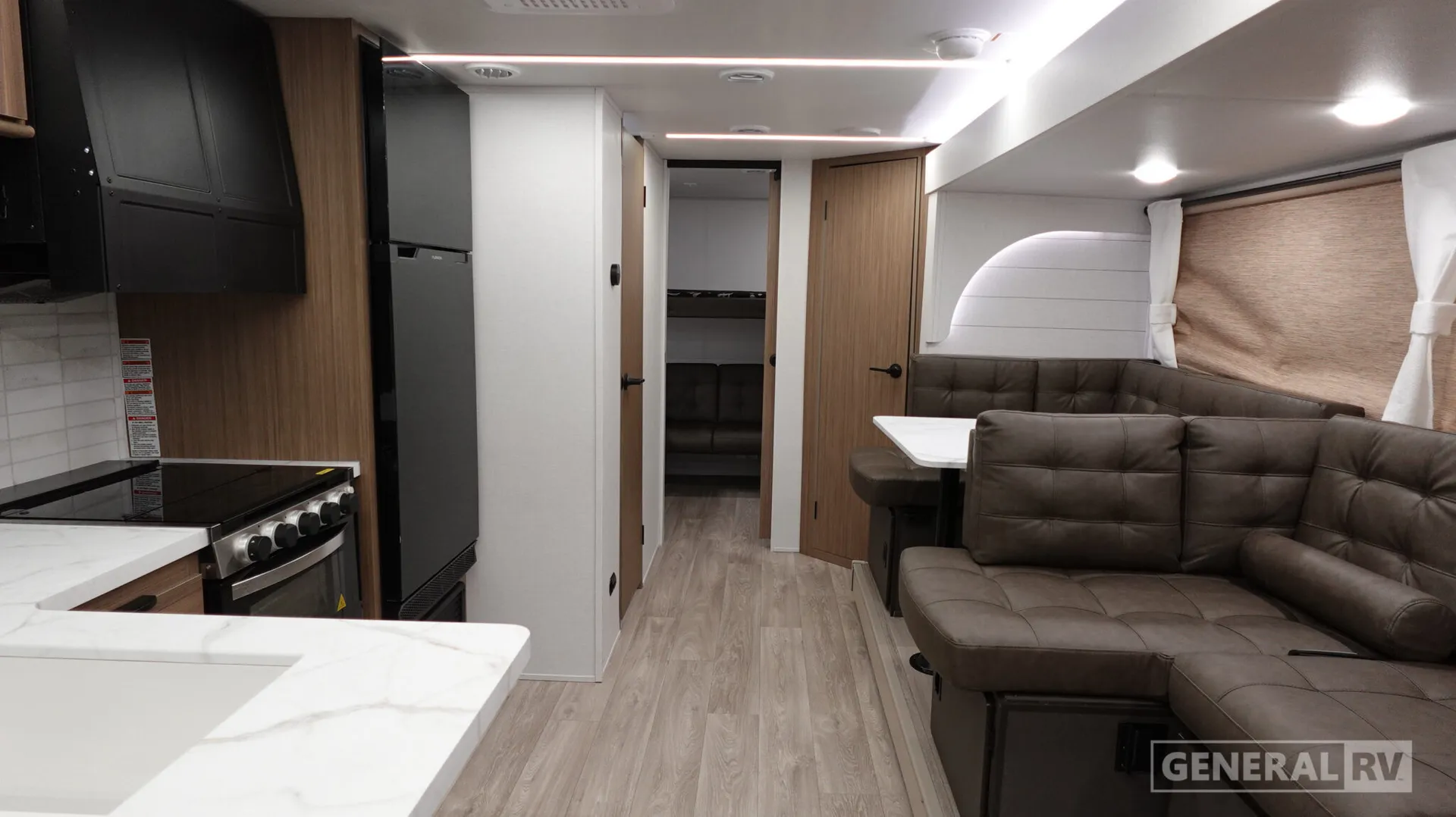 2026 Forest River Wildwood X-Lite 273QBXL - Photo 3
