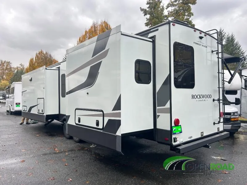 2026 Forest River Rockwood Signature 8339FK - Photo 3