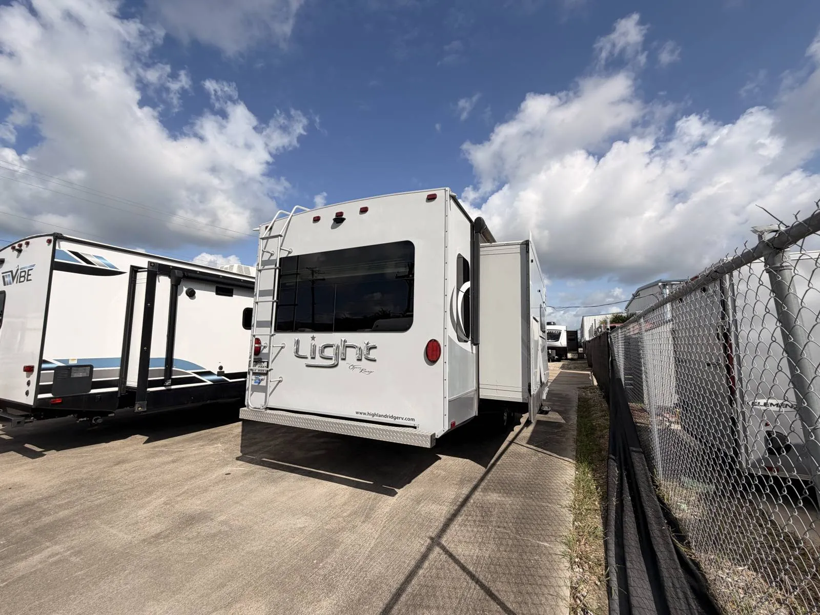 2016 Highland Ridge OPEN RANGE LIGHT 272RLS - Photo 3