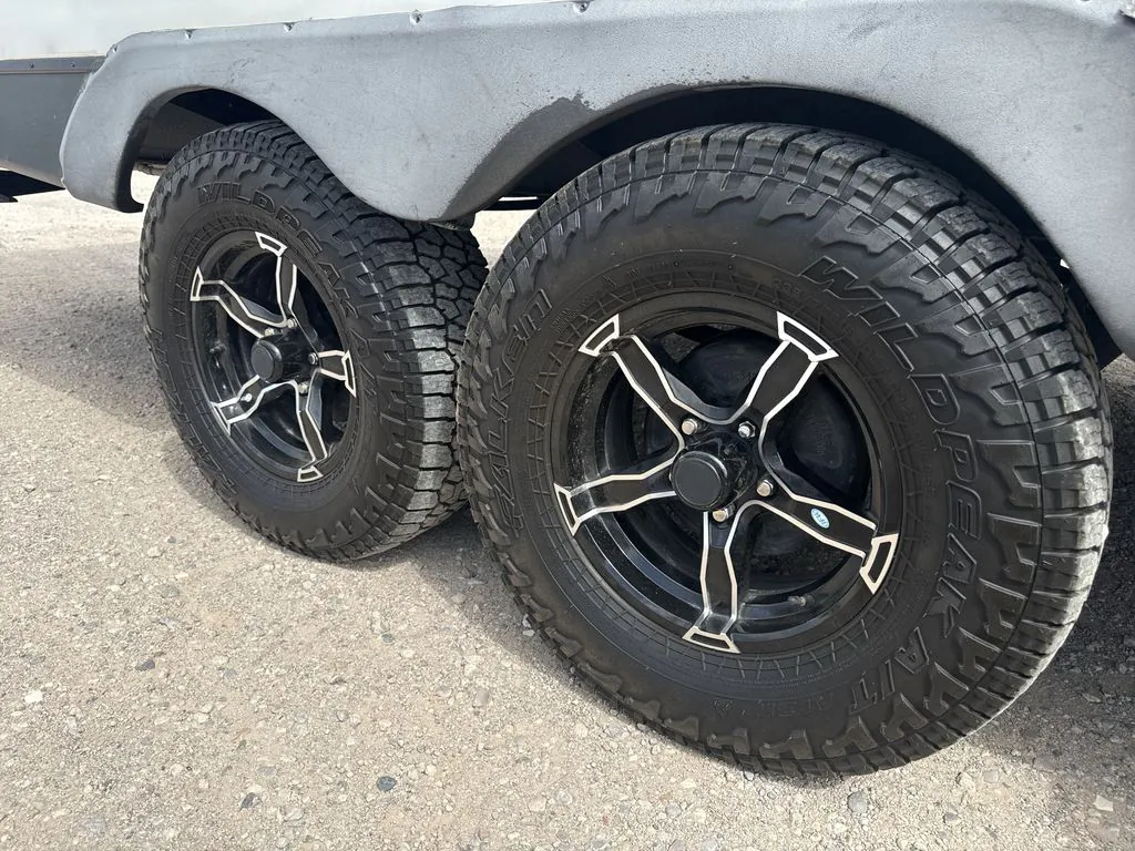 2022 Forest River Rockwood Signature 8337RL - Photo 3