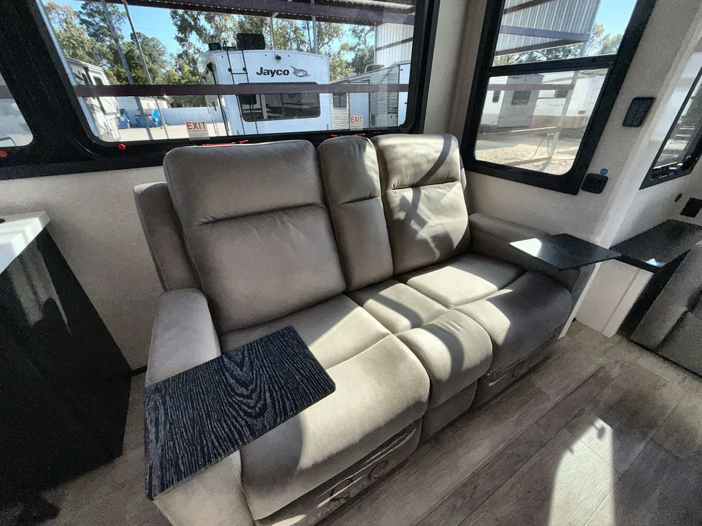 2026 Jayco Pinnacle 36FBTS, Photos photo 21