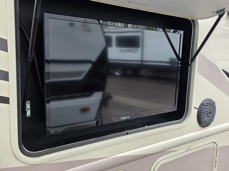 2018 Thor Motor Coach A.C.E 27.2 - Photo 3