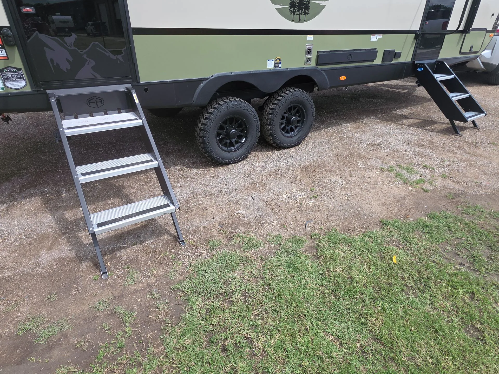 2027 Forest River No Boundaries Beast Mode NB20.0 — Photo 6