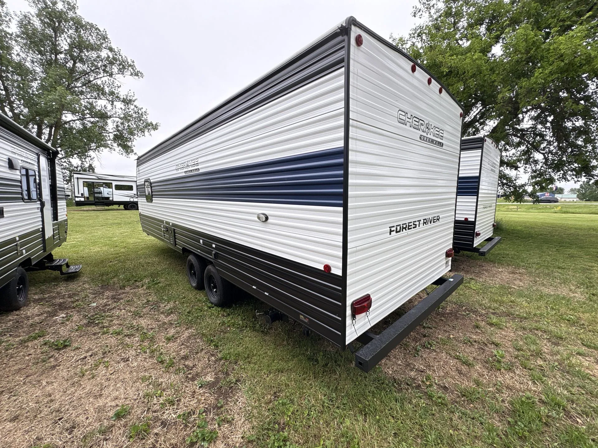 2026 Forest River Cherokee Grey Wolf 26LP — Photo 6
