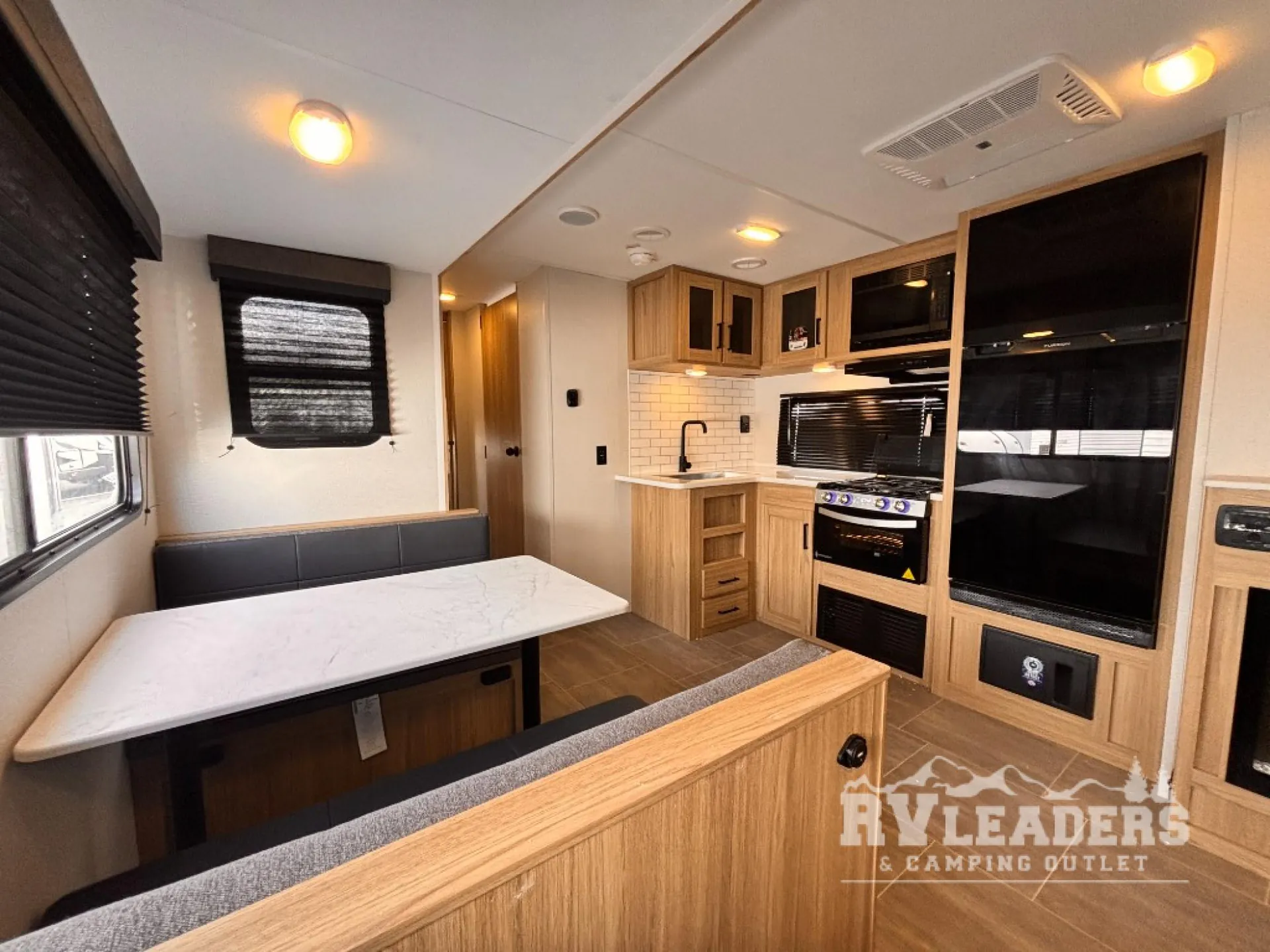 2025 Heartland Prowler 3211BH - Photo 4