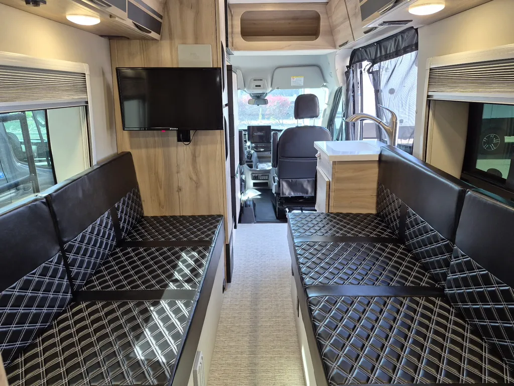 2027 Chinook RV Bayside TB, Photos photo 9