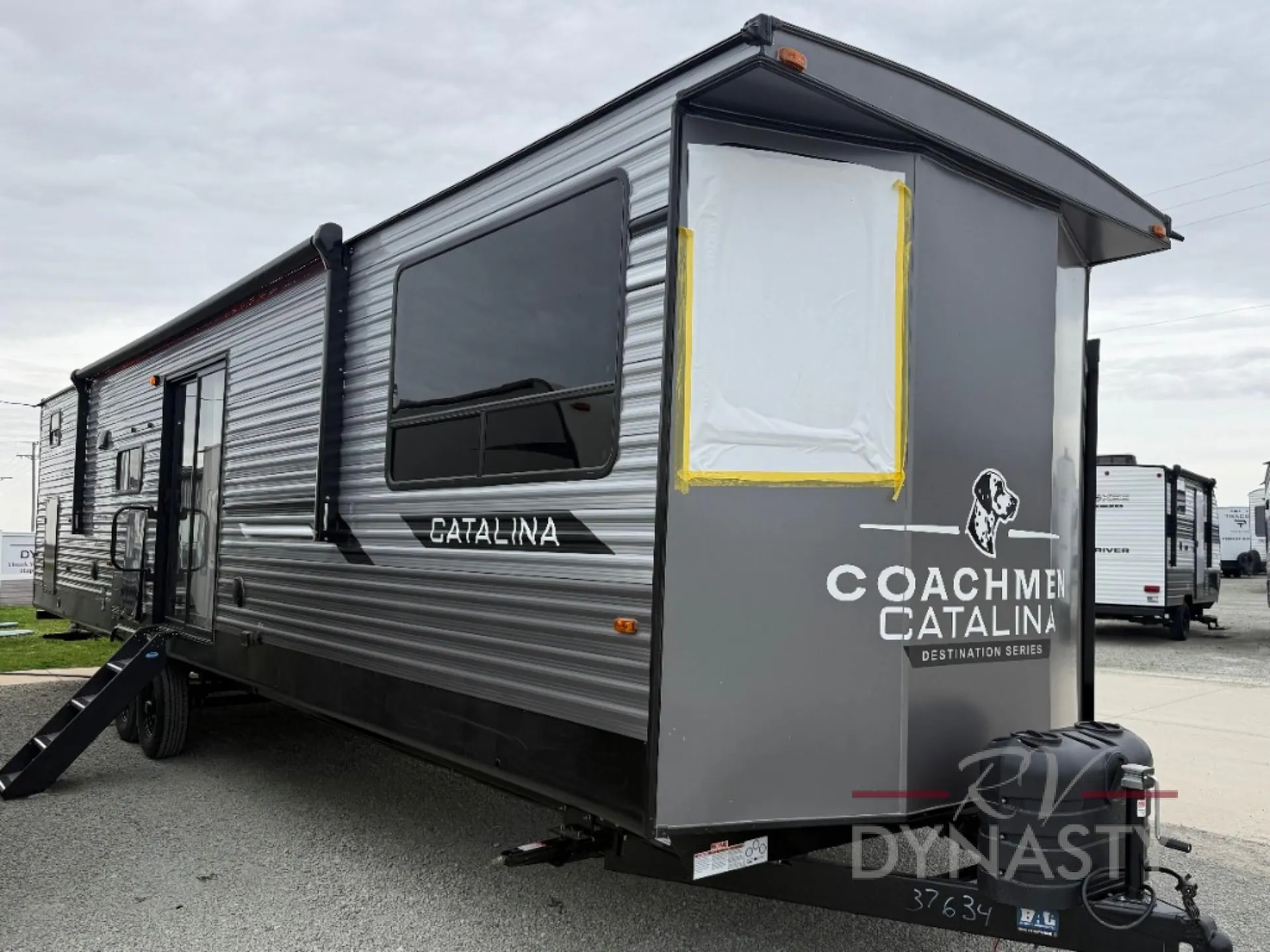 2026 Coachmen Catalina Destination Series 40BHTS - Photo 2