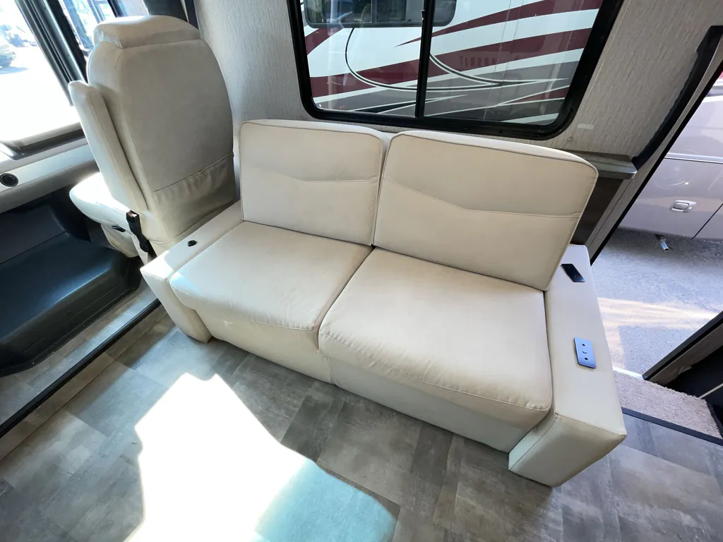 2023 Coachmen Pursuit 31BH, Photos photo 25