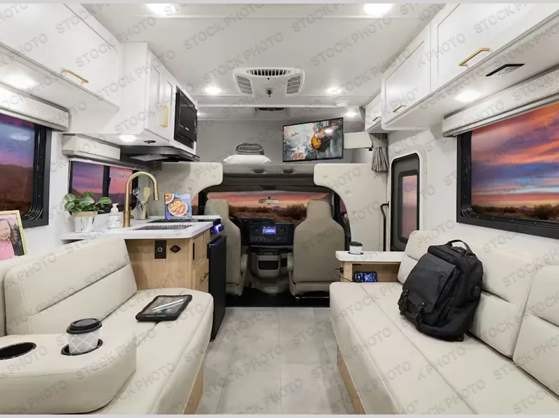 2027 Thor Motor Coach Chateau 19X - Photo 4