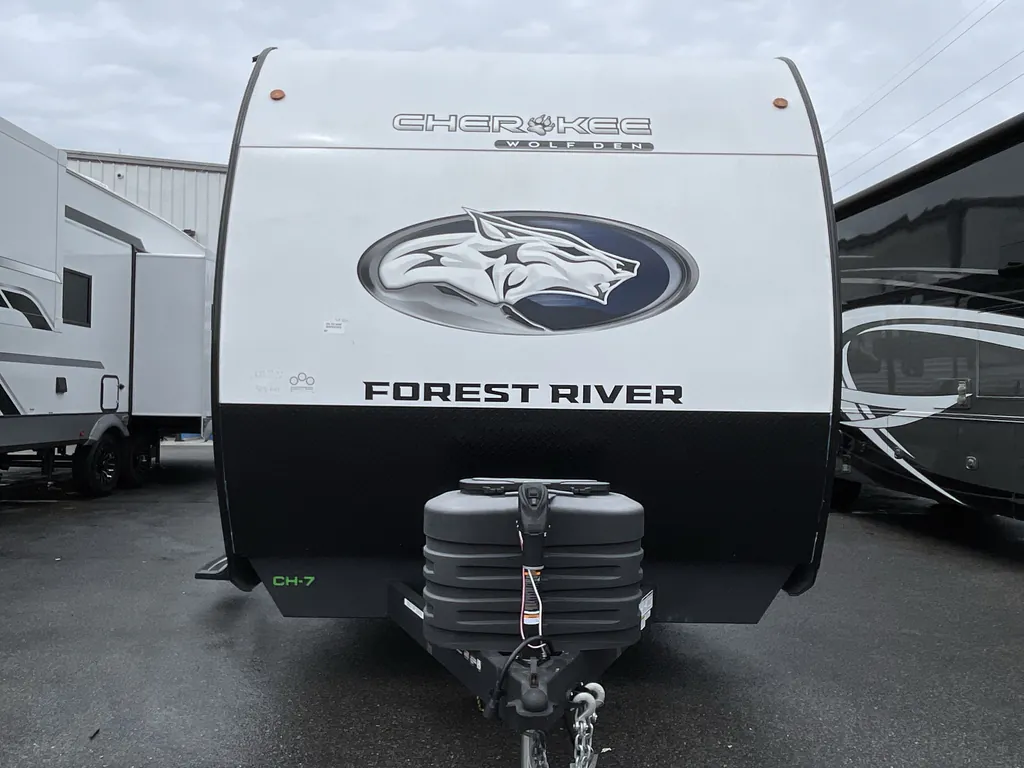 2026 Forest River Cherokee Wolf Den 306MM, Photos photo 4