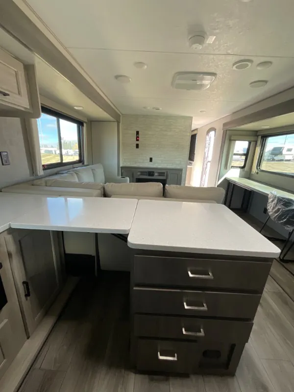 2026 Coachmen Catalina Legacy Edition 323MAZE, Photos photo 11