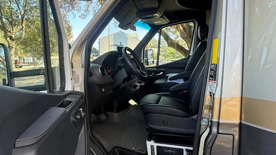 2020 Tiffin Wayfarer 25 RW, Photos photo 9