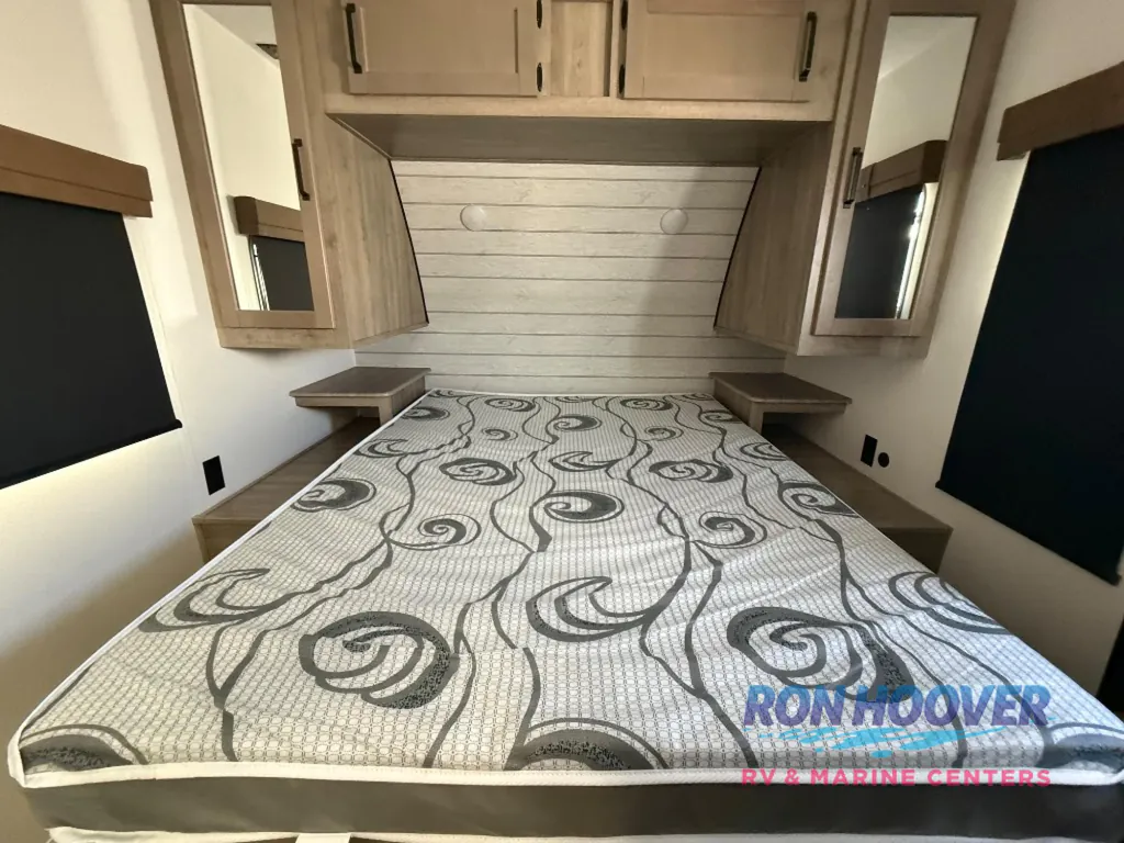 2025 Palomino Puma 337BH, Photos photo 15