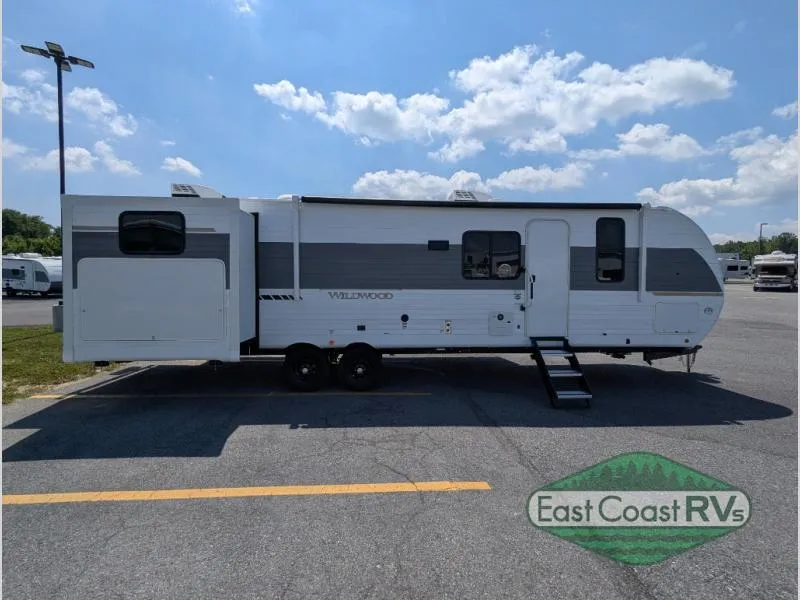 2027 Forest River Wildwood 31KQBTS - Photo 3