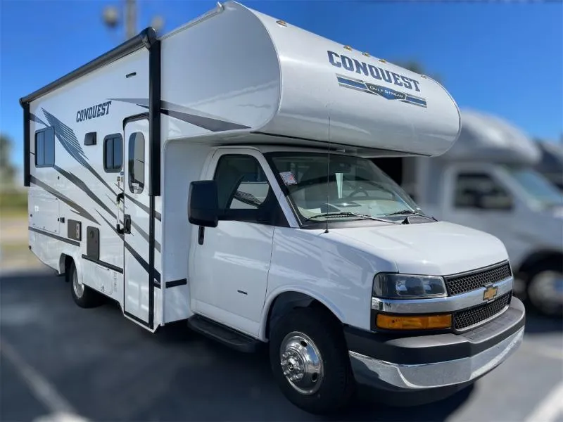 2025 Gulf Stream Conquest 6237LE - Photo 2