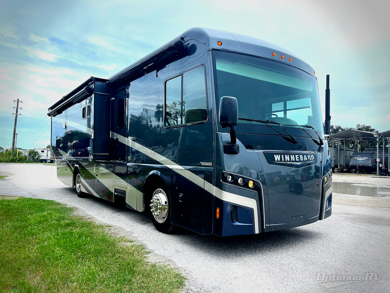 2019 Winnebago Forza 34T - Photo 2