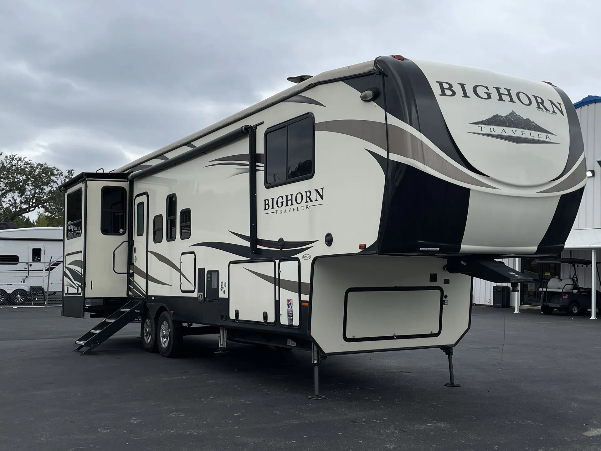 2019 Heartland Bighorn Traveler 32CK - Photo 2