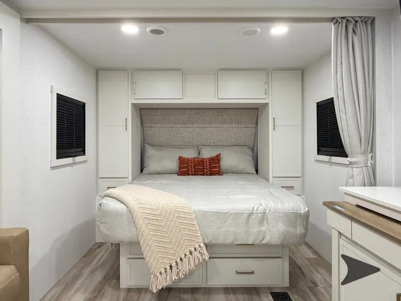 2027 Brinkley Model Ix 23X - Photo 4