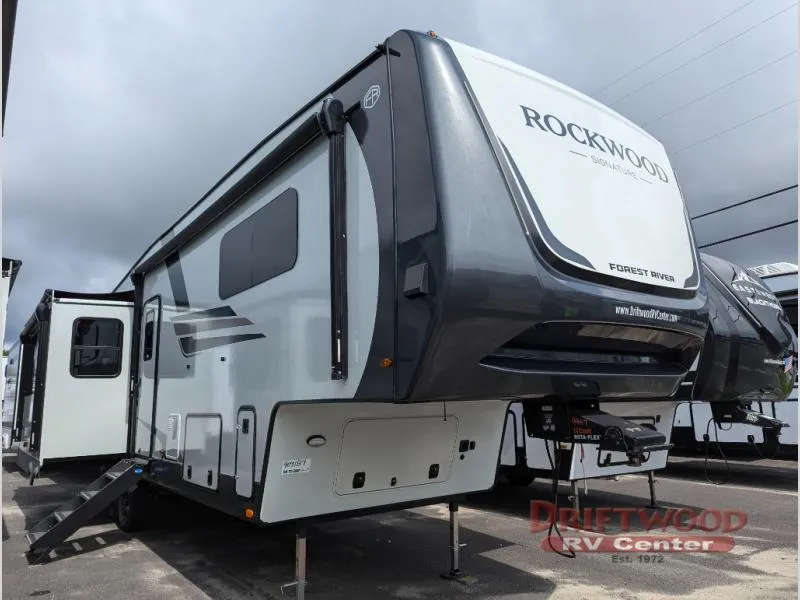 2026 Forest River Rockwood Signature R361RLS - Photo 2