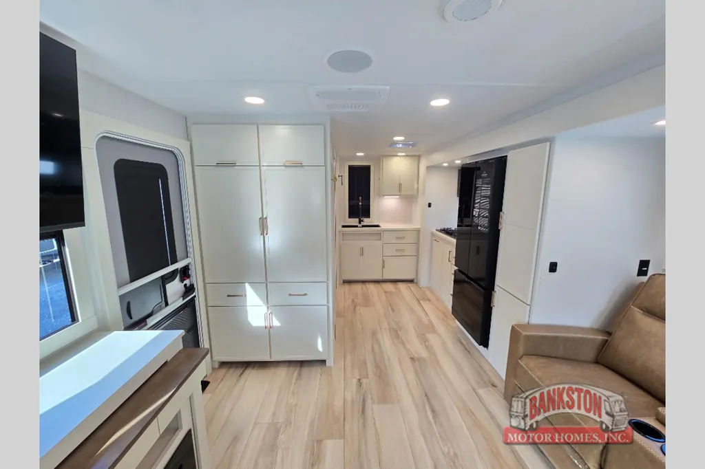 2026 Brinkley Model I 235, Photos photo 8