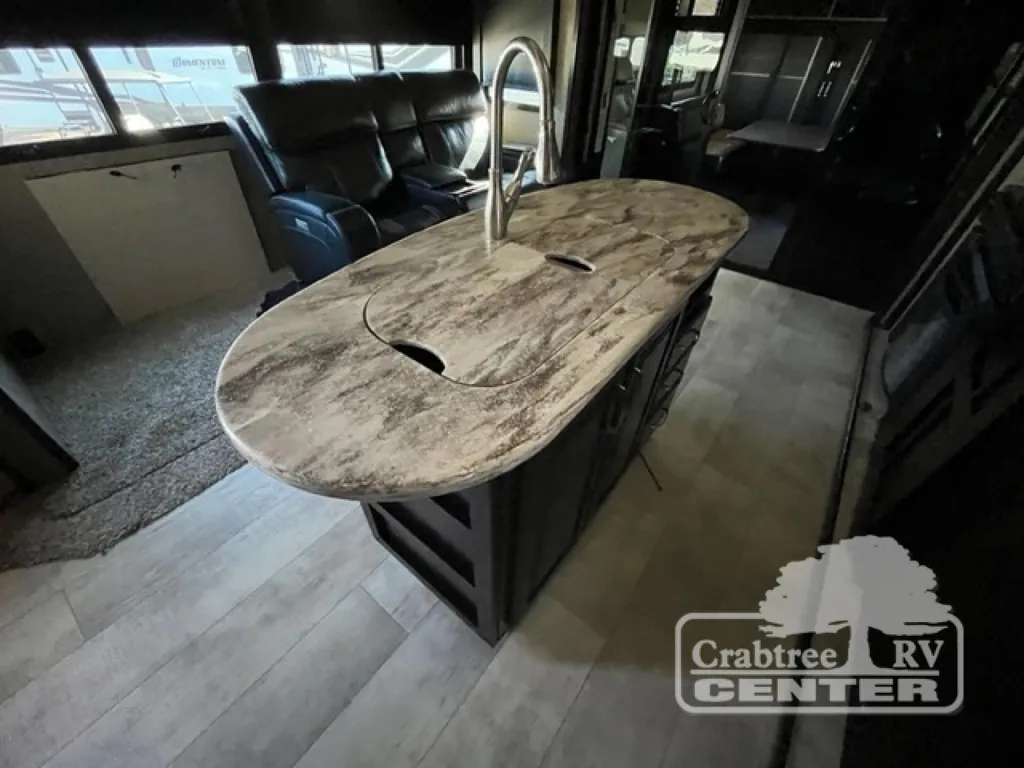 2015 Grand Design Momentum 380TH, Photos photo 8