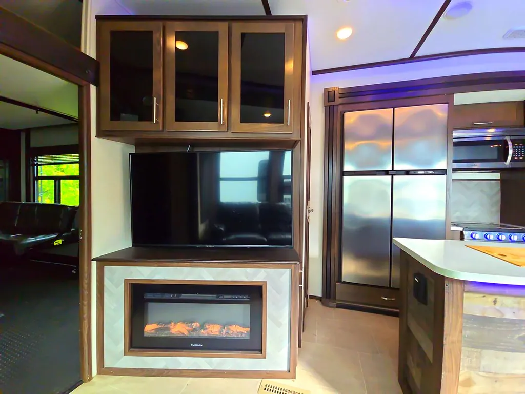 2019 Jayco Seismic Luxury Series 3512, Photos photo 5