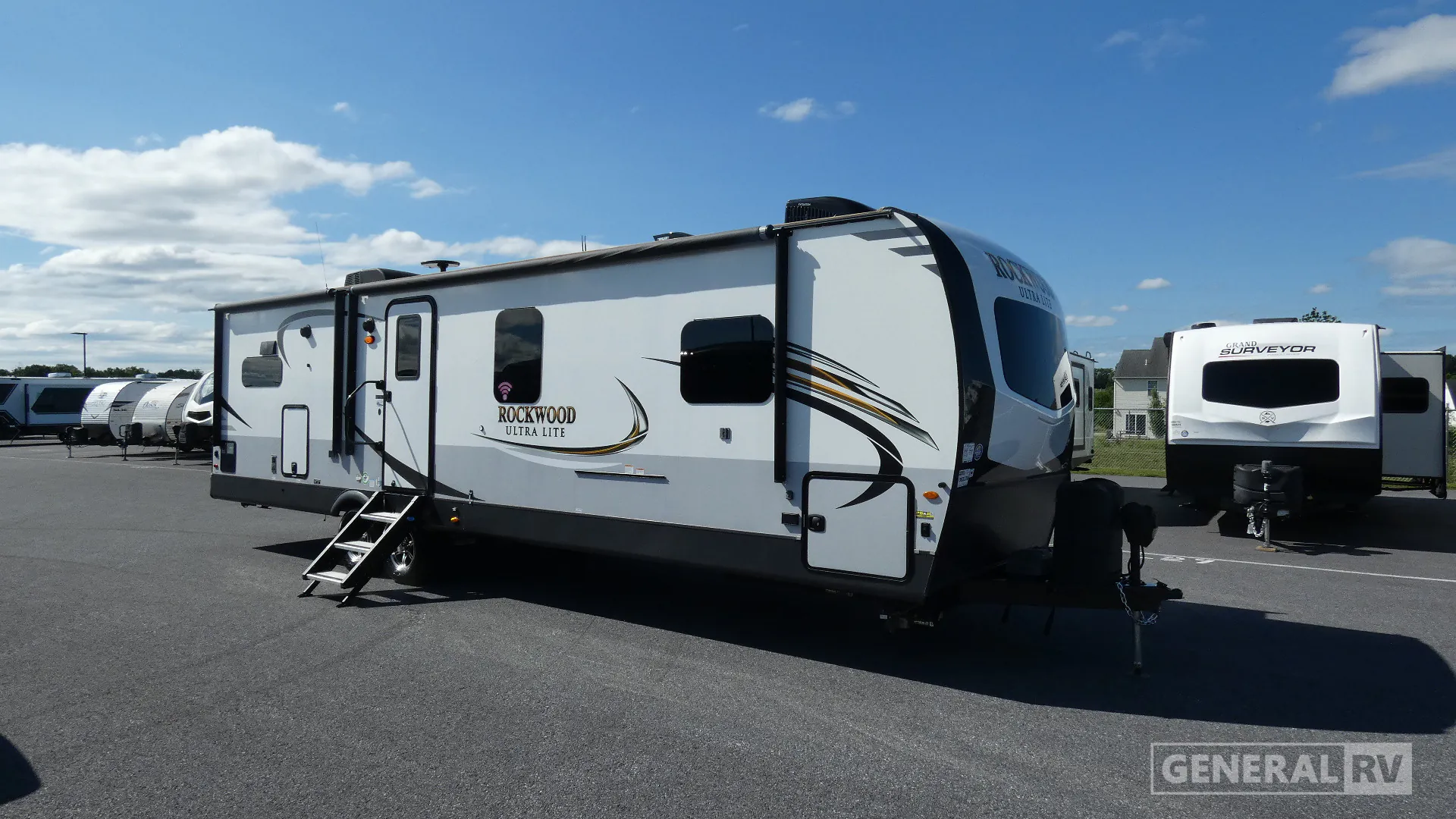 2021 Forest River Rockwood Ultra Lite 2902SW - Photo 2