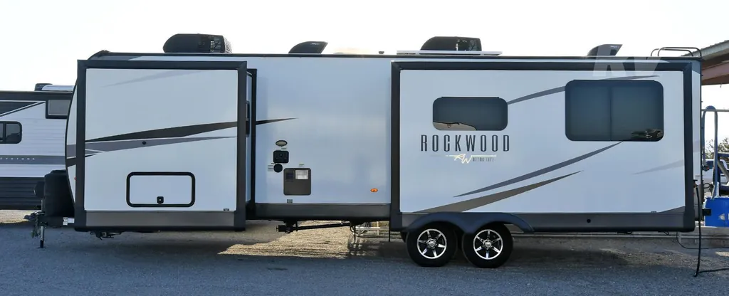 2024 Forest River Rockwood Ultra Lite 2720IK, Photos photo 7
