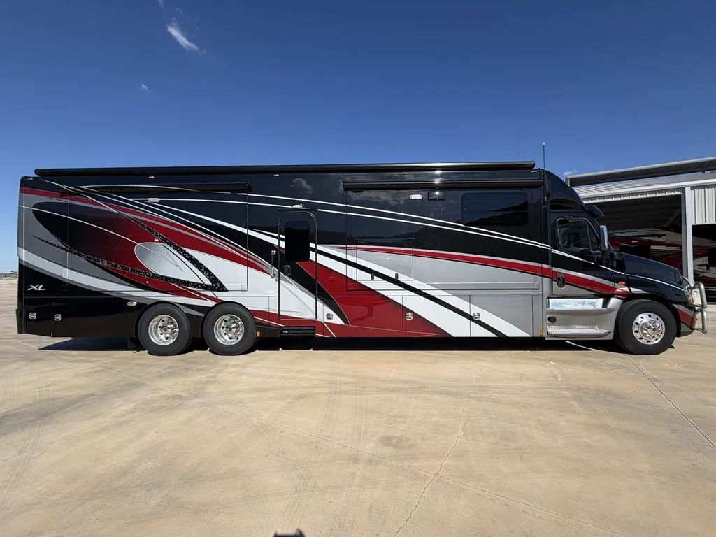 2020 Renegade RV XL X45QS - Photo 4