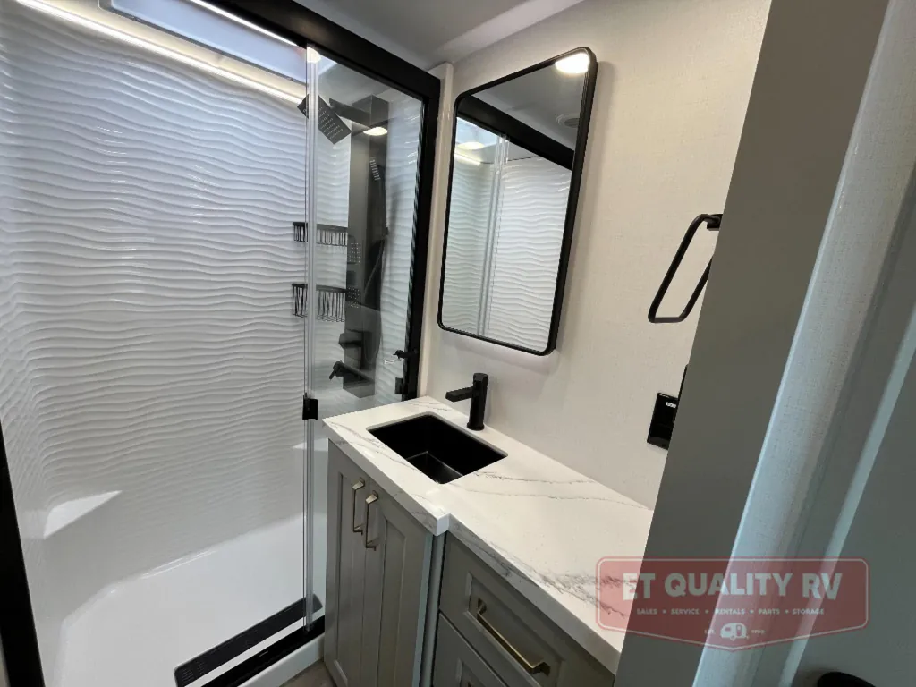 2026 Brinkley Model G 4150, Photos photo 49