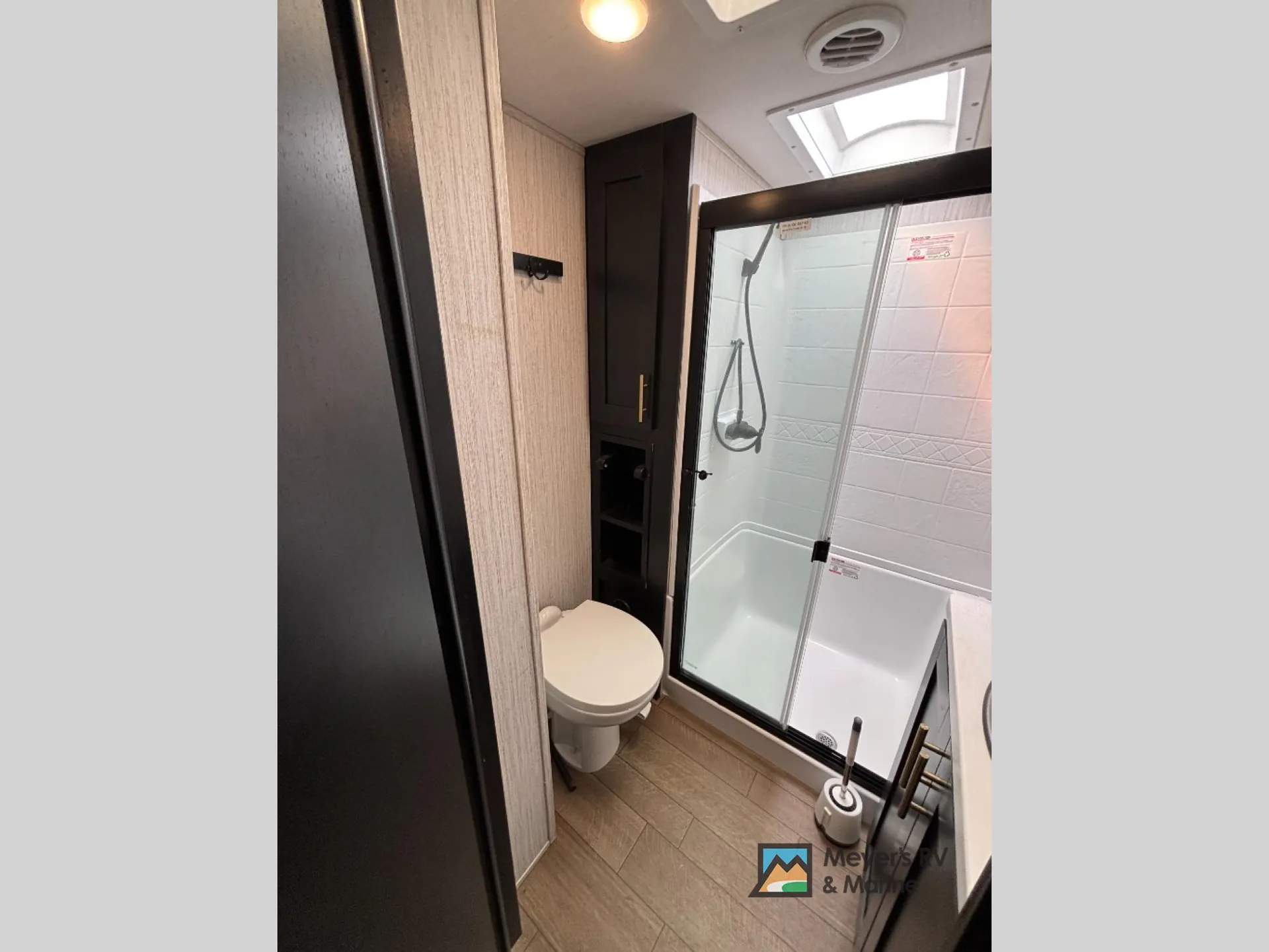 2022 Forest River Wildcat 369MBL — Photo 7
