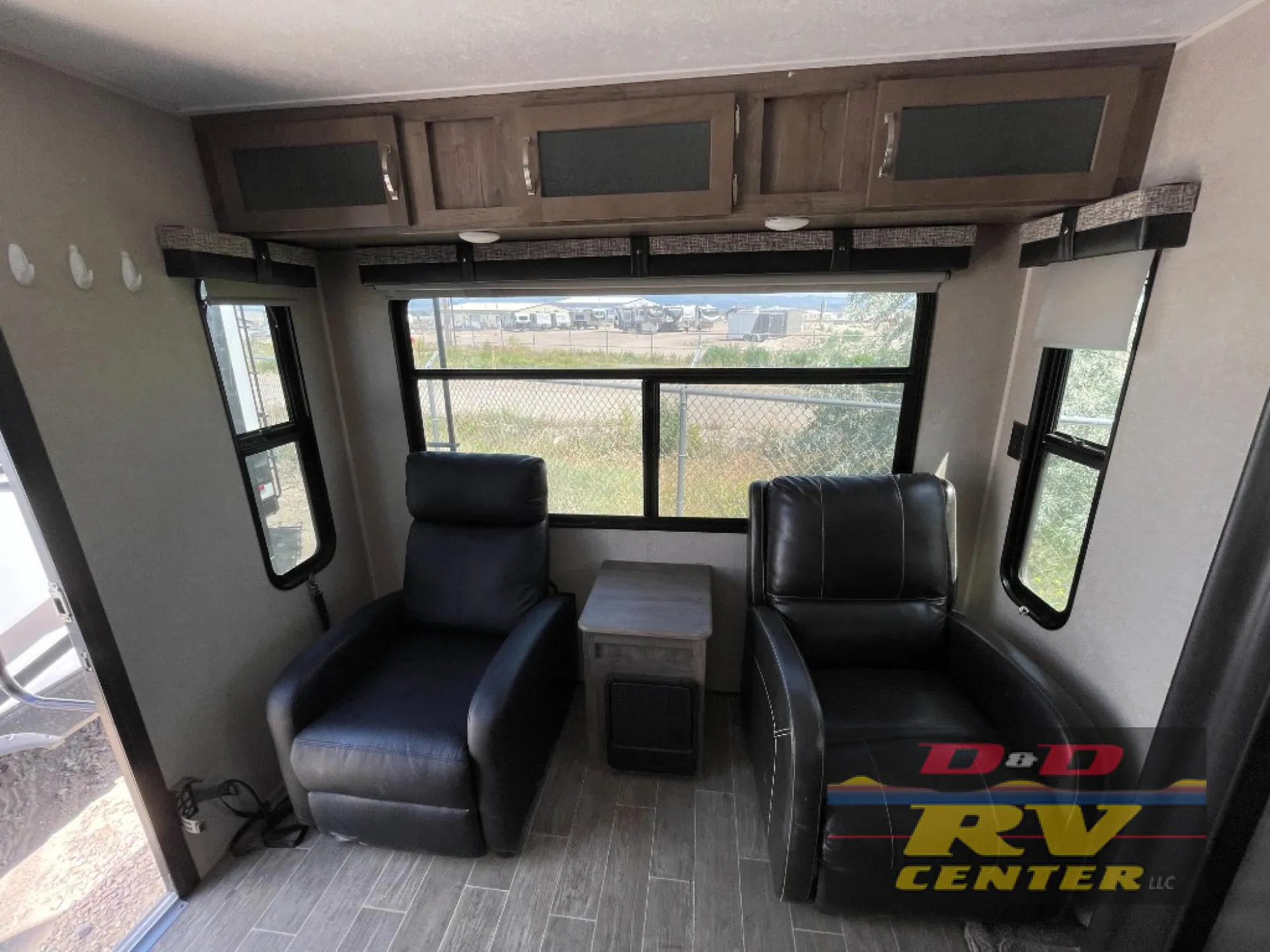 2019 Palomino Puma 27RLSS - Photo 3