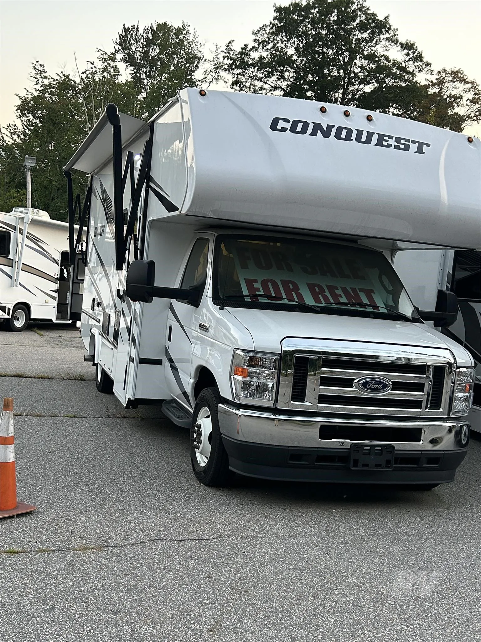 2022 Gulf Stream Conquest Class C 6245 - Photo 4