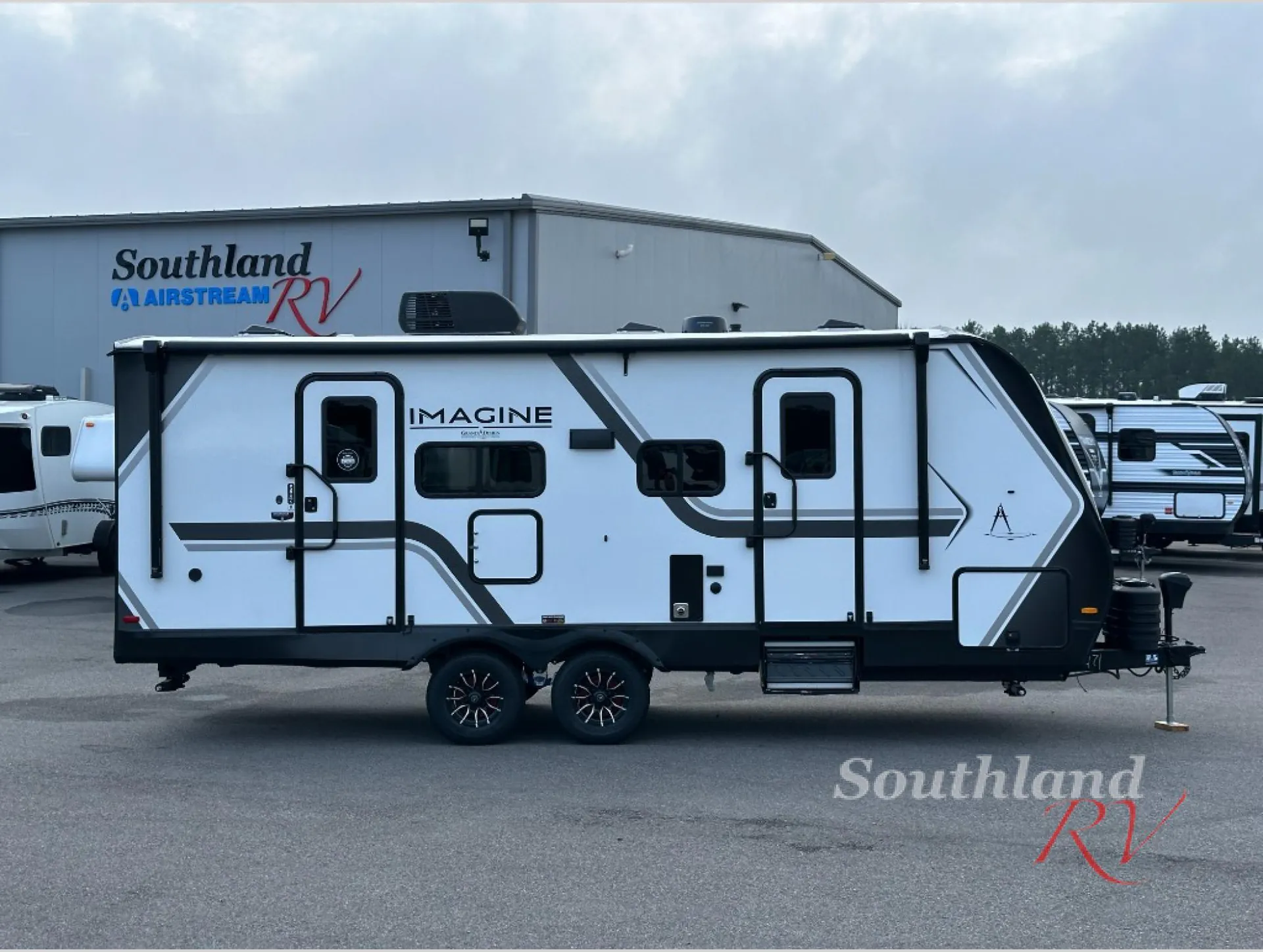 2026 Grand Design Imagine 2300MK - Photo 3